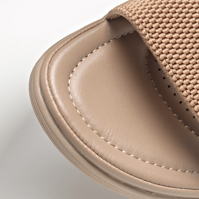 Close-up of Women's Outdoor Flat Beach Sandals showcasing PU leather and woven texture, emphasizing comfort and style.